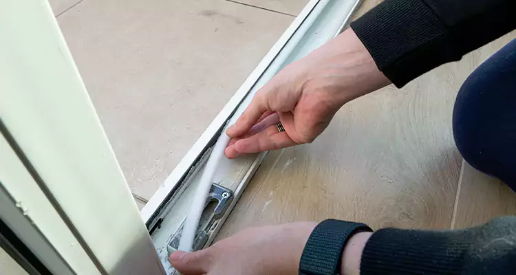 Garage Door Off Track Repair in Coral Gables, FL