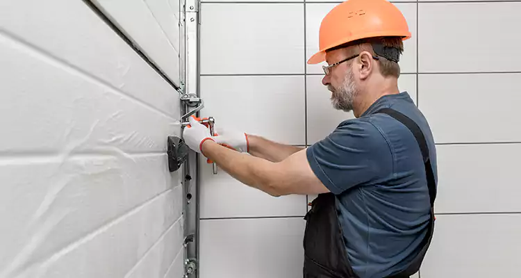 Emergency Garage Door Repair in Coral Gables, FL