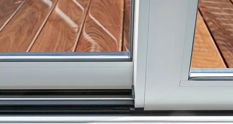 Patio Door Jammed Shut in Coral Gables, FL