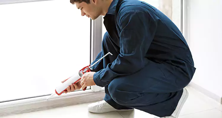 Window Glass Caulk Repair in Coral Gables, FL