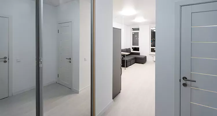 Modern Mirrored Closet Doors Repair in Coral Gables, FL