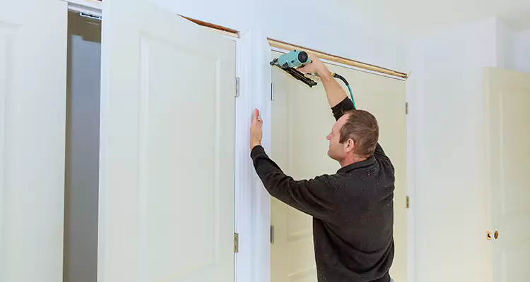 Top Rated Door Fixing ServiceFixing Garage Door Track in Coral Gables, FL