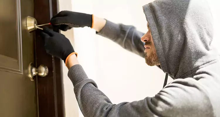 Emergency Motel Lock Repairs—Available 24/7 in Coral Gables, FL
