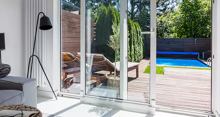 Fixing A Sliding Screen Door Roller in Coral Gables, FL
