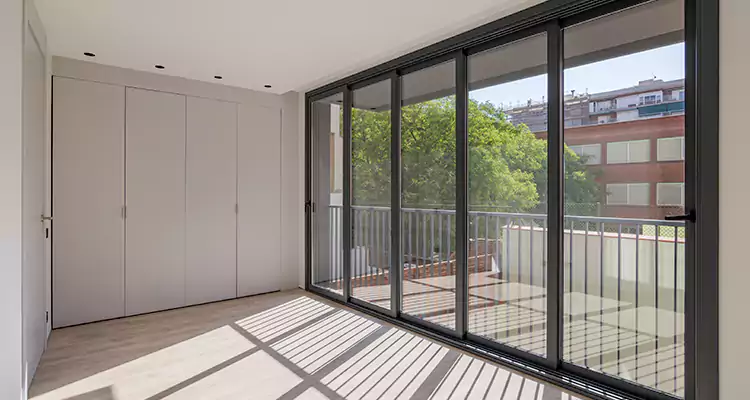 Fix Sliding Screen Door Track in Coral Gables, FL